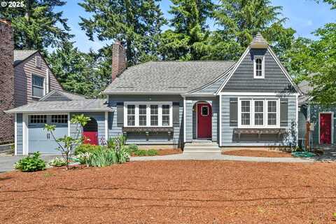 9725 NE SHAVER ST, Portland, OR 97220