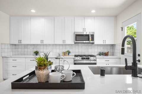 8734 Kelso St, Spring Valley, CA 91977