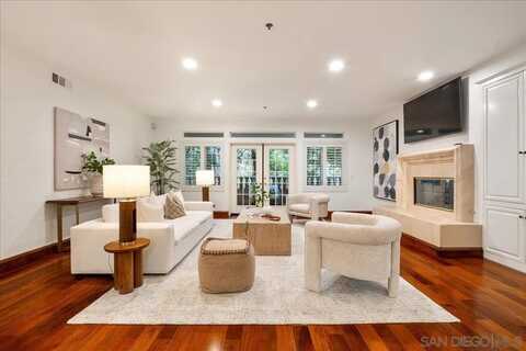 2888 Torrey Pines Rd, La Jolla, CA 92037