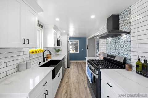 657 Fig St, Chula Vista, CA 91910