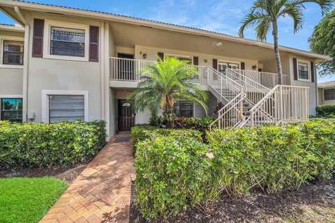 36 Stratford Lane, Boynton Beach, FL 33436