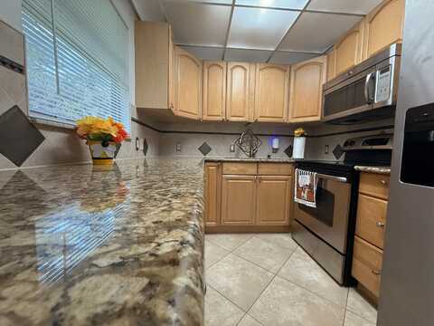 240 Brittany E, Delray Beach, FL 33446