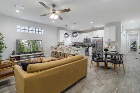 18 S D Street, Lake Worth, FL 33460