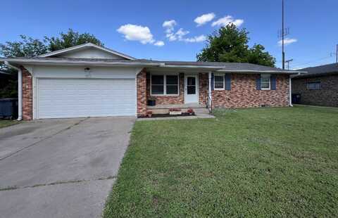 1913 Pontiac Dr, Enid, OK 73703
