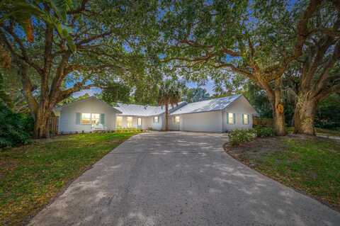 3 Heritage Way, Sewalls Point, FL 34996