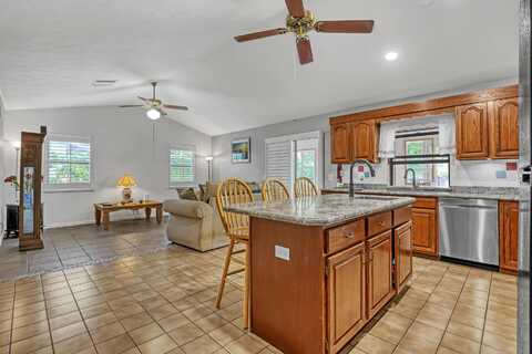 4706 SE Manatee Terrace, Stuart, FL 34997