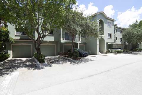 360 Crestwood Circle, Royal Palm Beach, FL 33411
