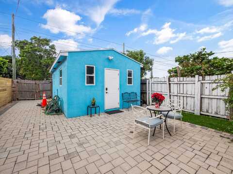 629 N F Street, Lake Worth, FL 33460