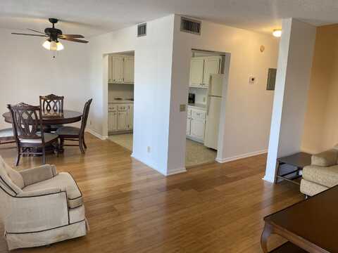 161 Mansfield D, Boca Raton, FL 33434