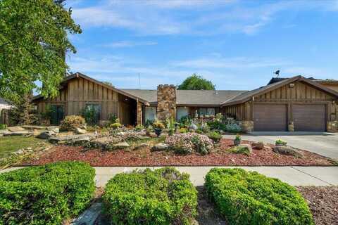 2537 Verde Avenue W, Caruthers, CA 93609