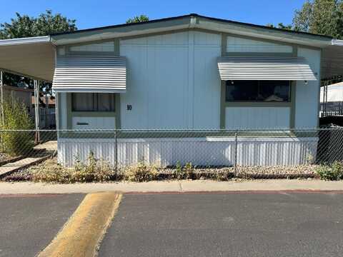 220 Madera Avenue S, Kerman, CA 93630