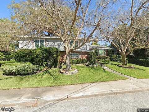 85Th, SAINT PETERSBURG, FL 33709
