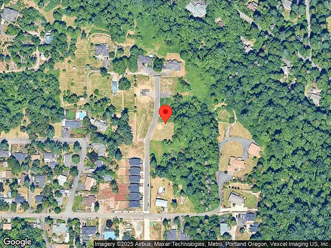 Se Piper Cub Way, Milwaukie, OR 97267