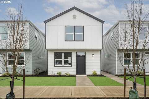 N Crater Ln, Newberg, OR 97132
