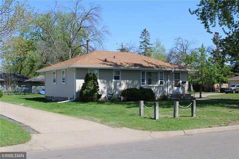 7100 Grimes Avenue N, Brooklyn Center, MN 55429
