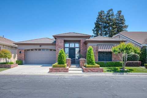 7762 Hillsdale Drive N, Fresno, CA 93720