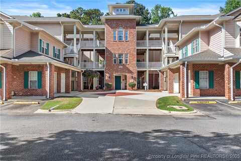 824 Sage Creek Lane, Fayetteville, NC 28305