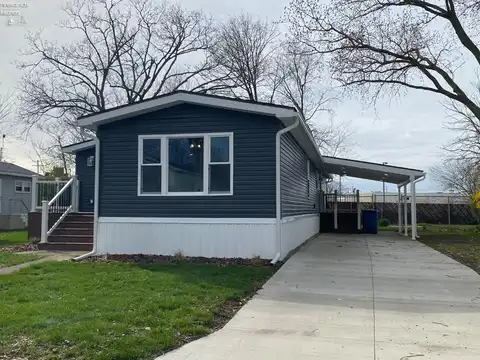 122 Driftwood Drive, Port Clinton, OH 43452