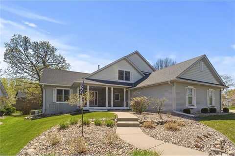 7847 23rd Street N, Oakdale, MN 55128