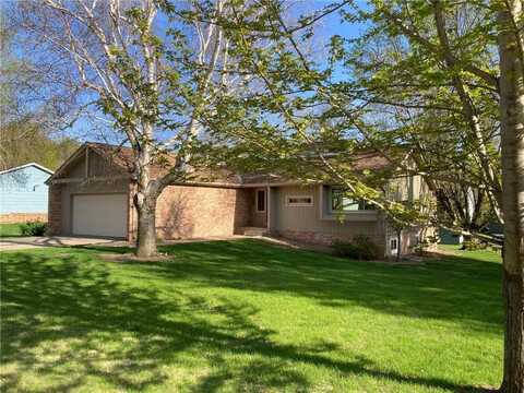 875 20th Street, Windom, MN 56101