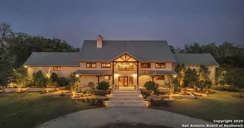 1000 River Trace, Columbus, TX 78934