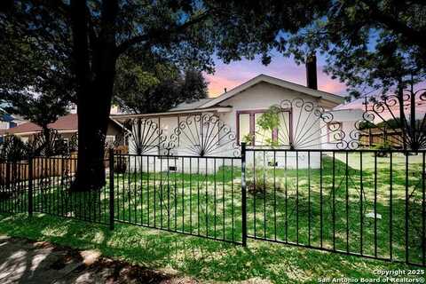 1036 W Russell Pl, San Antonio, TX 78212