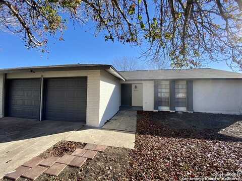 8426 Greenham, San Antonio, TX 78239