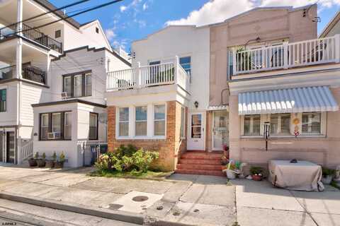 135 N Newport Ave, Ventnor City, NJ 08406
