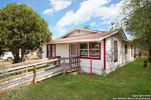 229 E Colungo St., Dilley, TX 78017