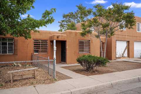 546 Alvarado Drive SE, Albuquerque, NM 87108
