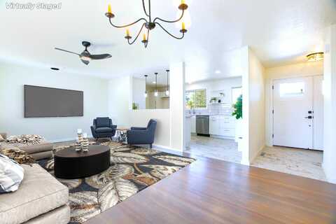 445 RIM Road, Los Alamos, NM 87544