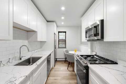 4925 Washington St 306, Boston, MA 02132