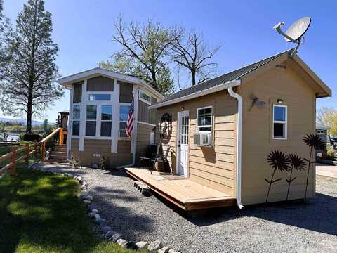 321 Guinevere Dr, Usk, WA 99180
