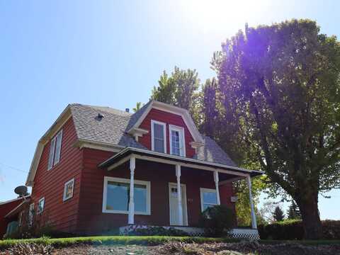 455 W Broadway Ave, Reardan, WA 99029