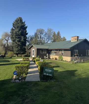 3720 E Bridges Rd, Elk, WA 99009