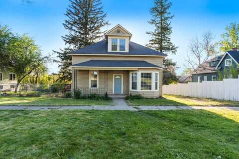 217 S Broadway St, Tekoa, WA 99033
