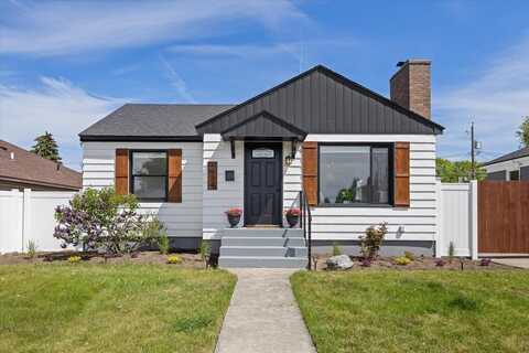 1734 Lacey St, Spokane, WA 99207