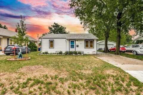 424 N Meridian, Valley Center, KS 67147