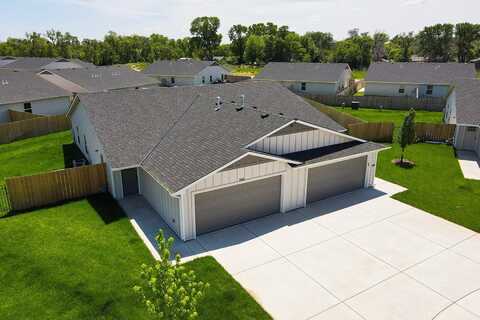 5048 & 5050 S Sycamore Ct, Wichita, KS 67217