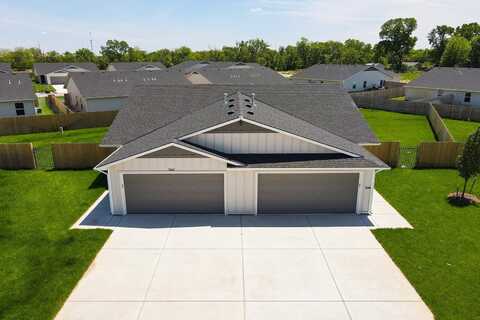 5042 & 5044 S Sycamore Ct, Wichita, KS 67217