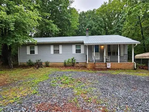 2626 Troublesome Creek Rd, Dillwyn, VA 23936