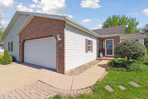 997 New Hampton Drive, Oregon, WI 53575