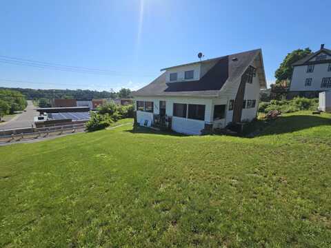 202 Franklin Street, Elroy, WI 53929