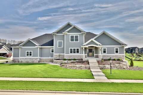 601 Cypress Way, Oregon, WI 53575
