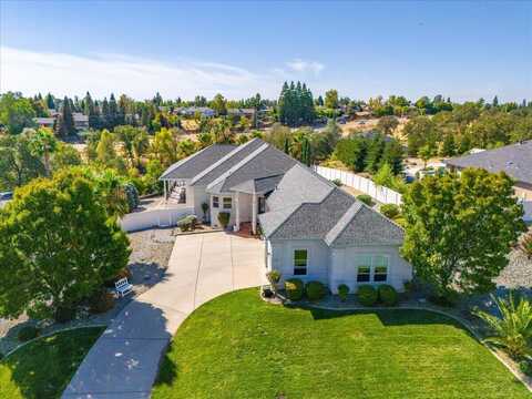 1235 Chandon Court, Redding, CA 96003