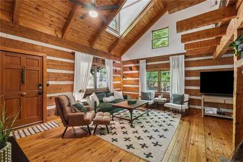 1074 Quail Cove Drive, Jasper, GA 30143