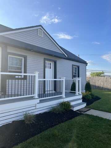 203 E plaza Pl, Egg Harbor Township, NJ 08234