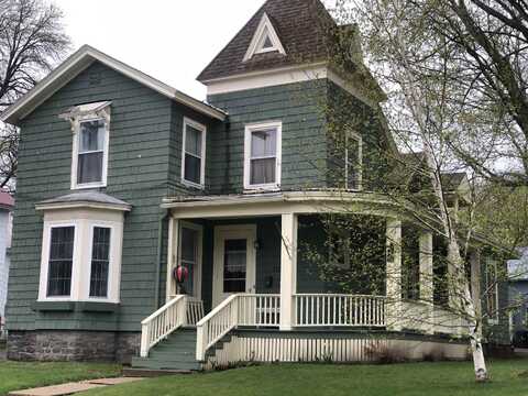 411 Riverside Ave, Ogdensburg, NY 13669