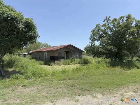 2170 E Fannin Street, Goliad, TX 77963