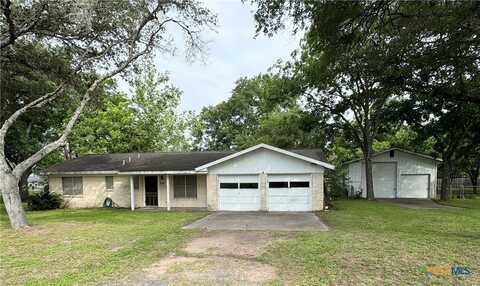 110 Edinburgh Street, Victoria, TX 77904